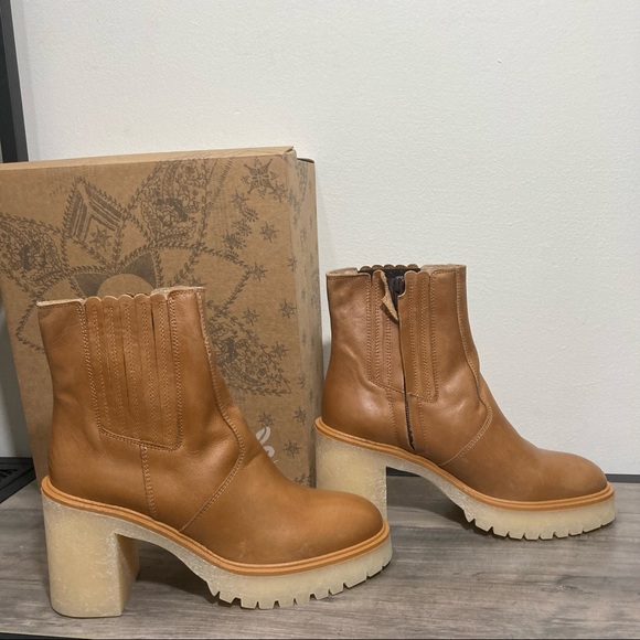 Free People James Chelsea Boot Tan Leather Platform Boots Pull On Style - Picture 5 of 15